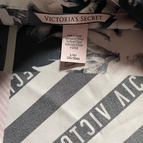 Victoria’s Secret Silky Pj Romper Size Large - Picture 6 of 15